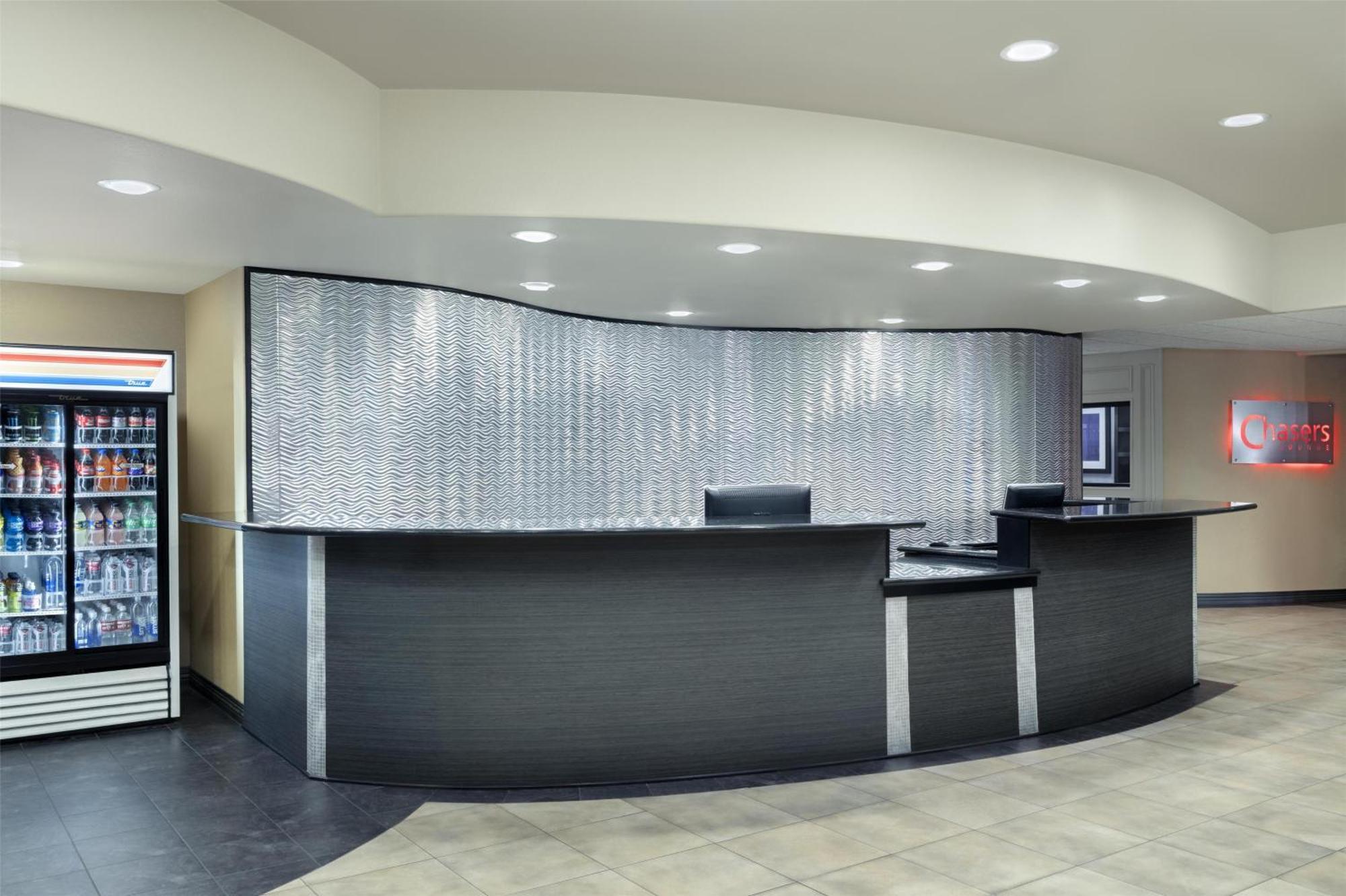 Best Western Premier Crown Chase Inn & Suites Denton Exterior foto